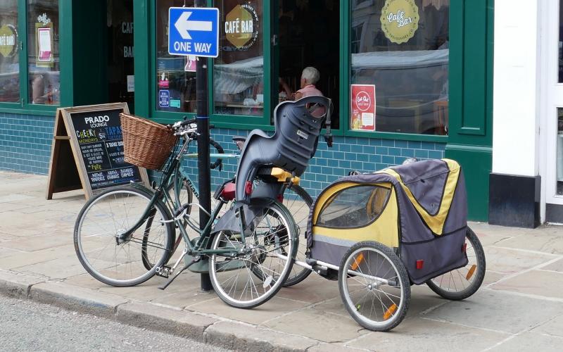 Family bike parked in Sudbury (2020)